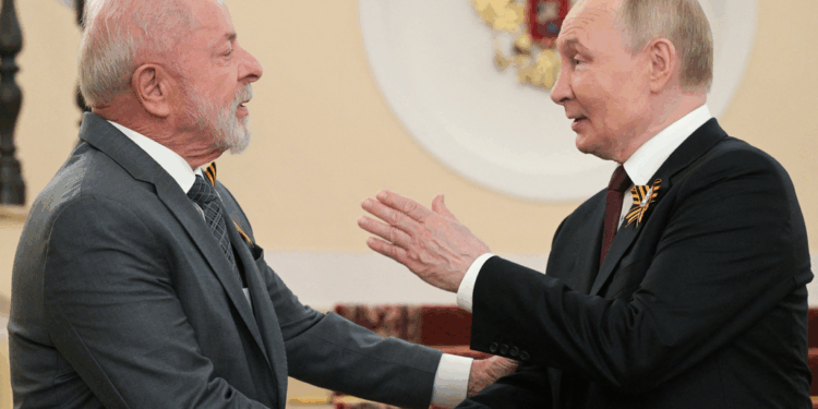 Lula assume oficialmente um lado no assunto Guerra da Ucrânia: o dos assassinos