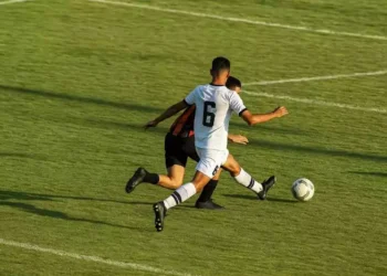 Com gol de pênalti polêmico, Treze perde para o Santa Cruz, na Série D
