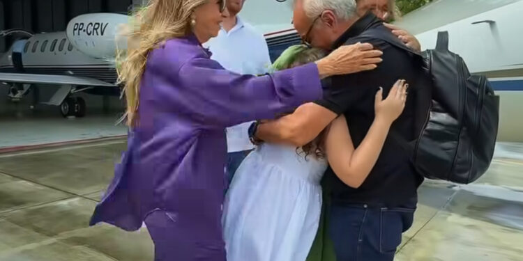 Após tensão em Israel, Cícero Lucena volta a João Pessoa