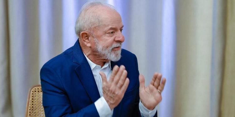 Lula acusa Hugo Motta de descumprir acordo sobre IOF