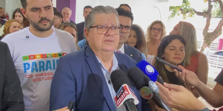 João confirma indicação de Lucas Ribeiro como candidato e frustra Cícero