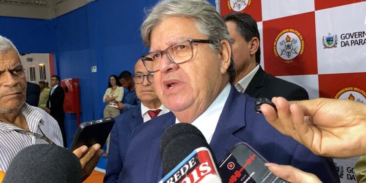 “Não se pode transformar bandidos em vítimas”, João Azevêdo sobre chacina do Conde