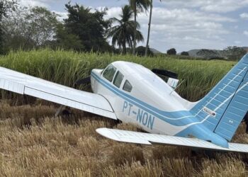 Avião que transportava prefeito Cícero Lucena sofre pane
