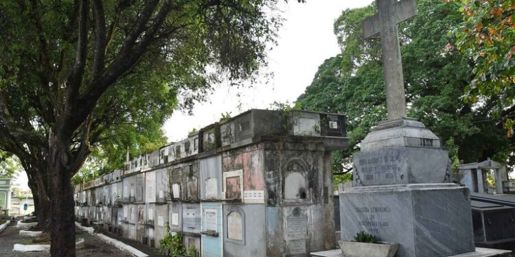 Prefeitura autoriza concessão de cemitérios públicos à iniciativa privada por 20 anos