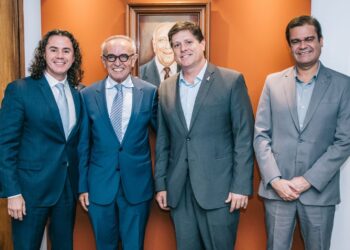 Cícero acena com possível filiação ao MDB