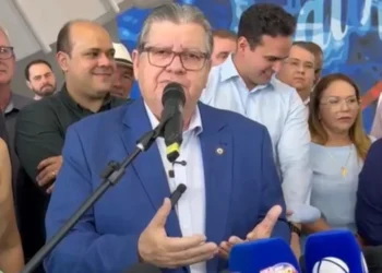 João Azevêdo crê na manutenção da aliança com PT, apesar de Cícero e o MDB