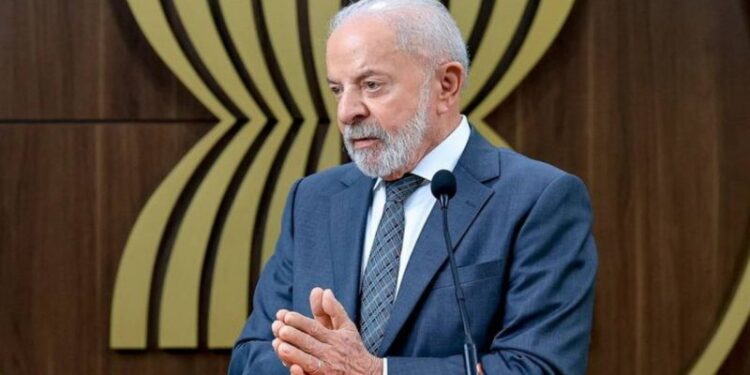 Na Indonésia, Lula diz que traficantes são vítimas dos usuários de drogas