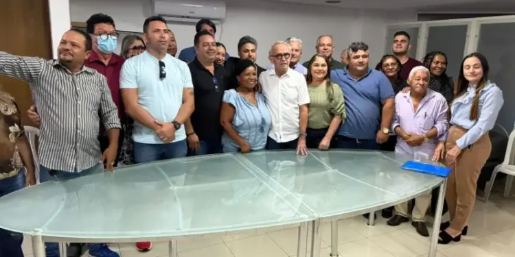 Suplentes do Solidariedade racham com partido e anunciam apoio a Cícero