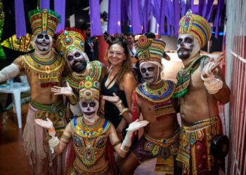 Assustado de Ruth Avelino entra na brincadeira do Halloween