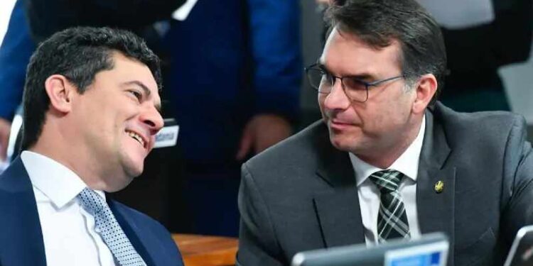 CPI do Crime Organizado terá Flávio Bolsonaro e Moro como titulares