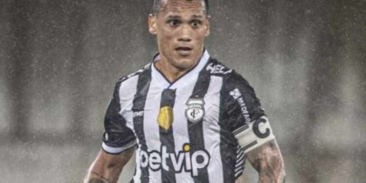 Atacante Thiago Alagoano retorna ao elenco do Treze