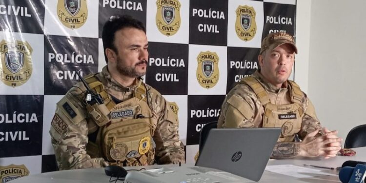 Policial é preso em operação da PC que investiga roubo a carro forte em CG