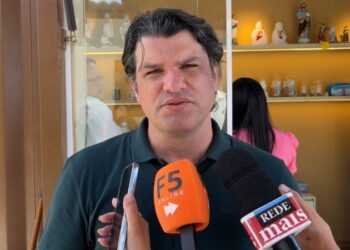 Léo Bezerra vai debater futuro no PSB com Joao Azevêdo