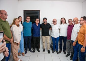 Cícero recebe apoio do prefeito de Sobrado, Léo Martins