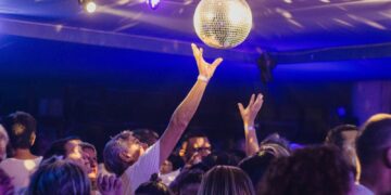 Nesta sexta(5), Ruth Avelino promove o último assustado do ano