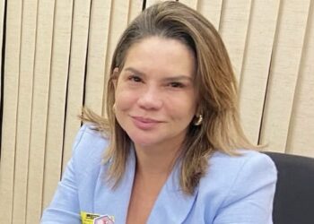 Prefeita do Conde anuncia apoio a João e Lucas Ribeiro