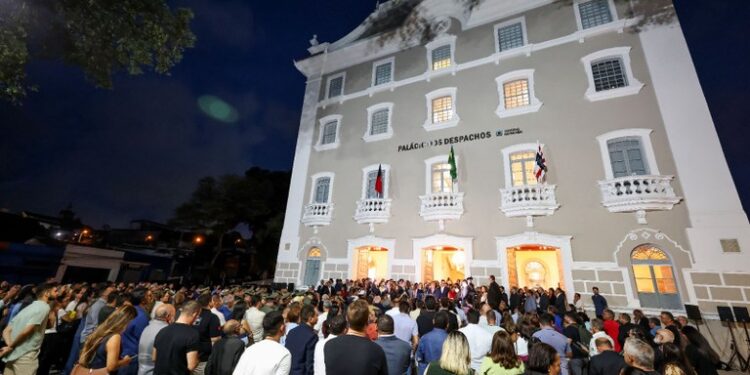 Governador entrega o novo Palácio dos Despachos do Governo do Estado