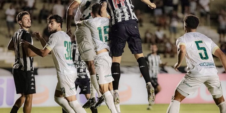 Botafogo-PB perde em casa e cai pra sexto na Série C