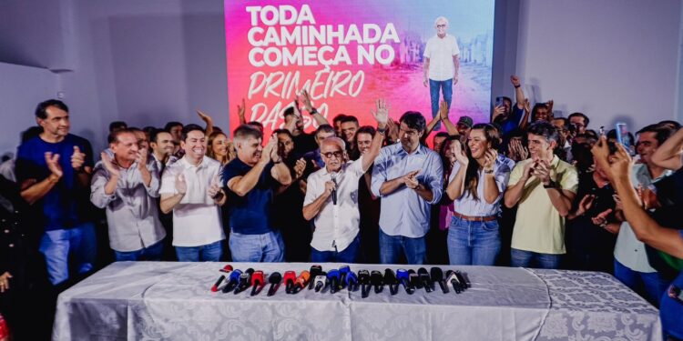 Após suspense, Cícero confirma que vai disputar o governo do Estado