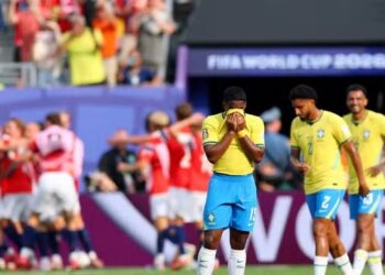 Com marcação frouxa, Brasil é eliminado por Haaland
