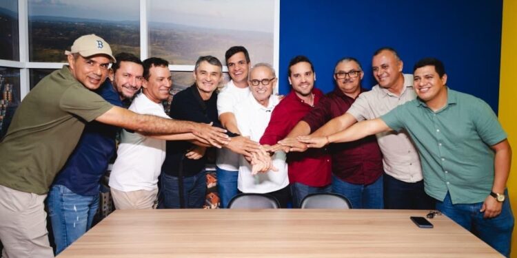 Prefeito de Alcantil declara apoio à pré-candidatura de Cícero Lucena