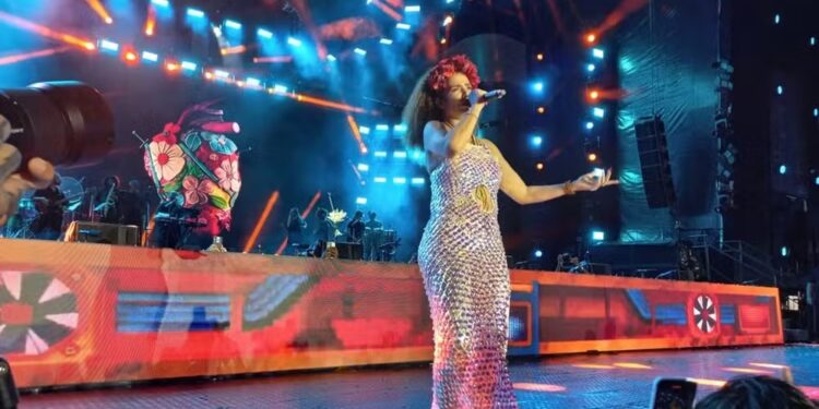 Vanessa da Mata se apresenta no aniversário de João Pessoa
