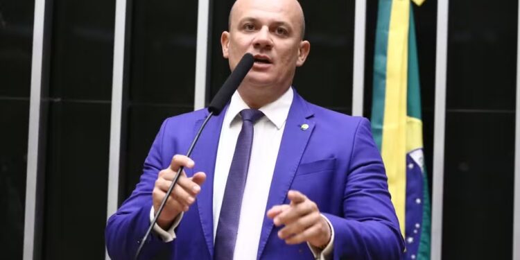Bancada paraibana na Câmara dos Deputados tem novos nomes