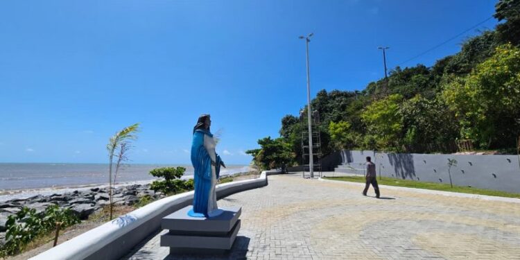 Homens são presos após quebrar estátua de Iemanjá, em JP