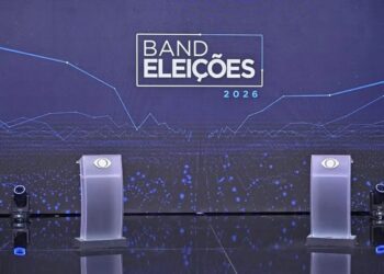 Band adia debate, e Record vai abrir confrontos entre Flávio e Lula no 2º turno