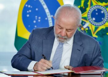 Lula faz nova investida em votos com pacote para MEIs